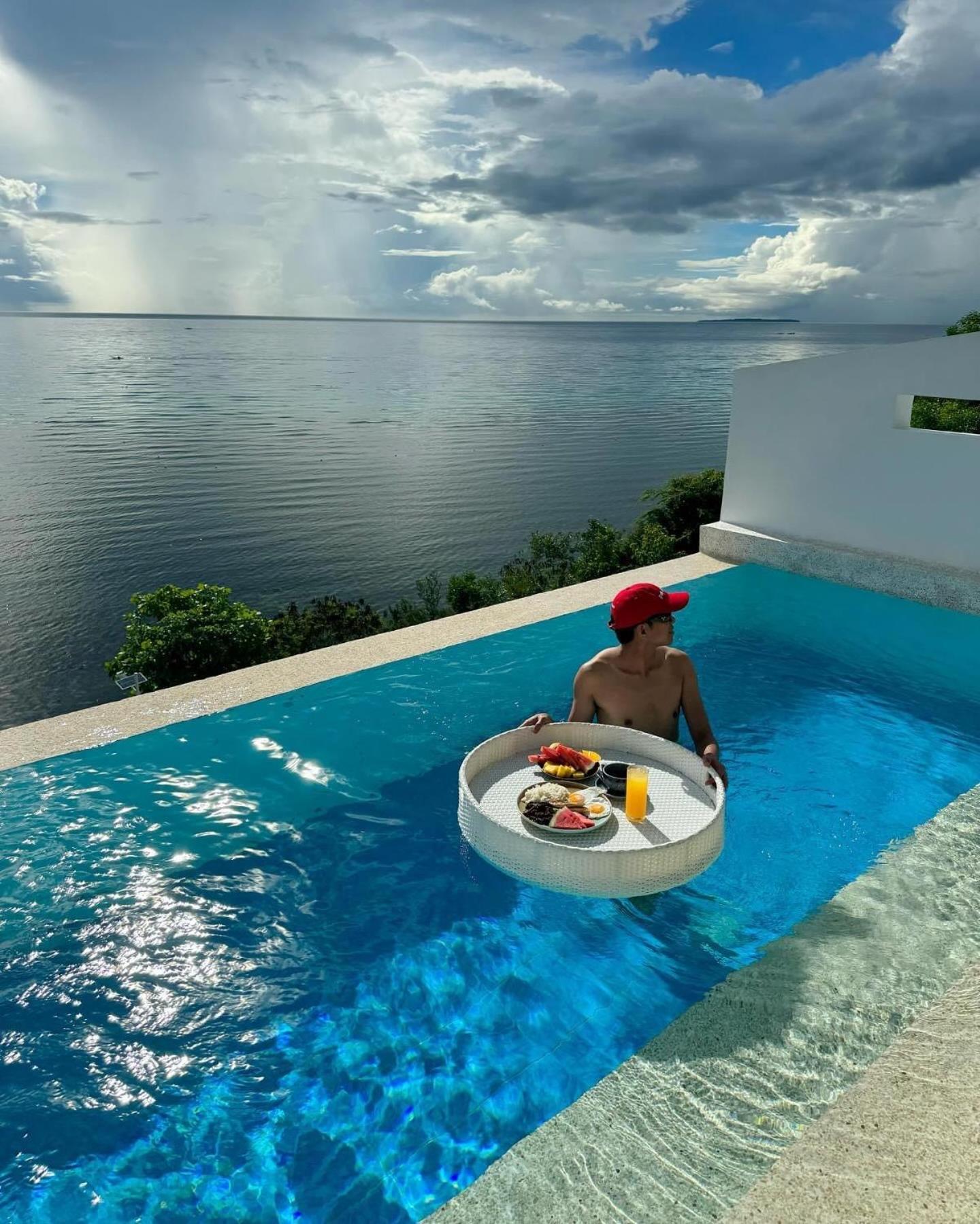 Hotel Epic Bohol Adults Only 4*
