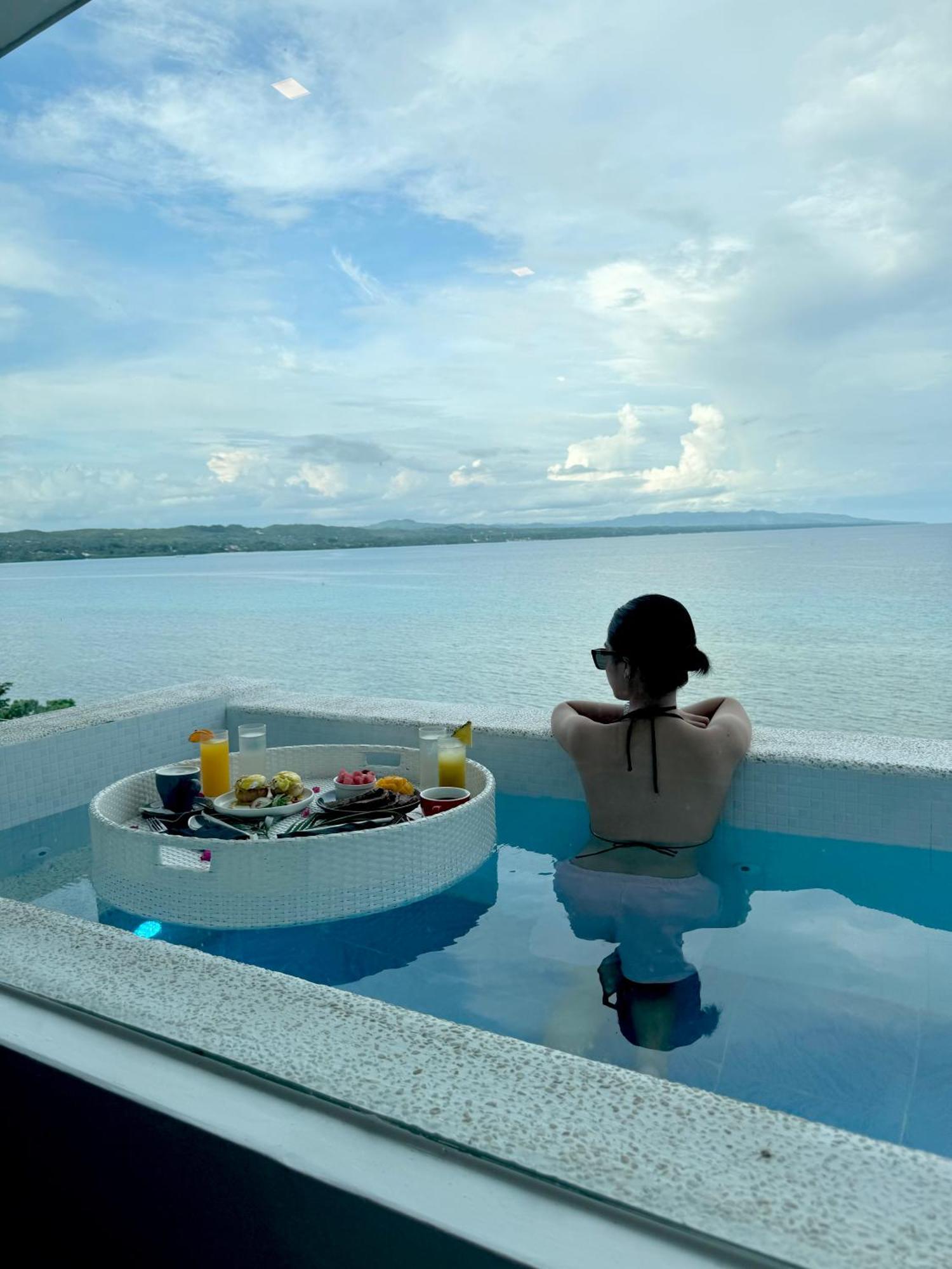 Epic Bohol Adults Only Hotel 4*